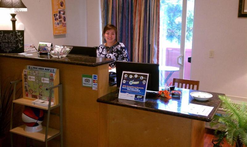 Hotel Monarch Valley At Monterey Bay 2*